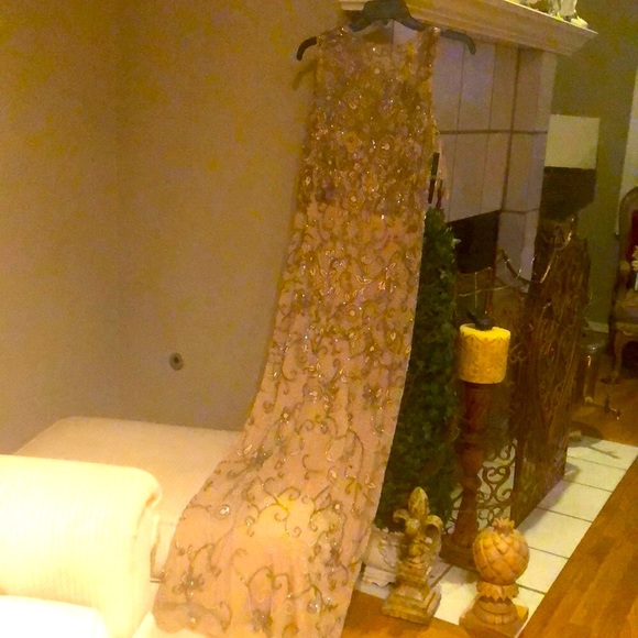 DESIGNER -AIDEN MATTOX:MOTHER OF BRIDE ,Groom ,or any occasion - Picture 8 of 12